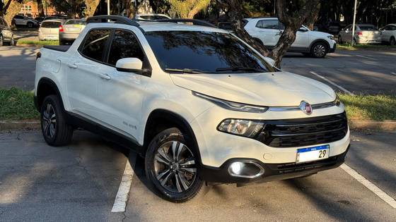 FIAT TORO 1.8 16V EVO FLEX FREEDOM OPEN EDITION AT6 FIAT TORO 1.8 16V EVO FLEX FREEDOM OPEN EDITION AT6